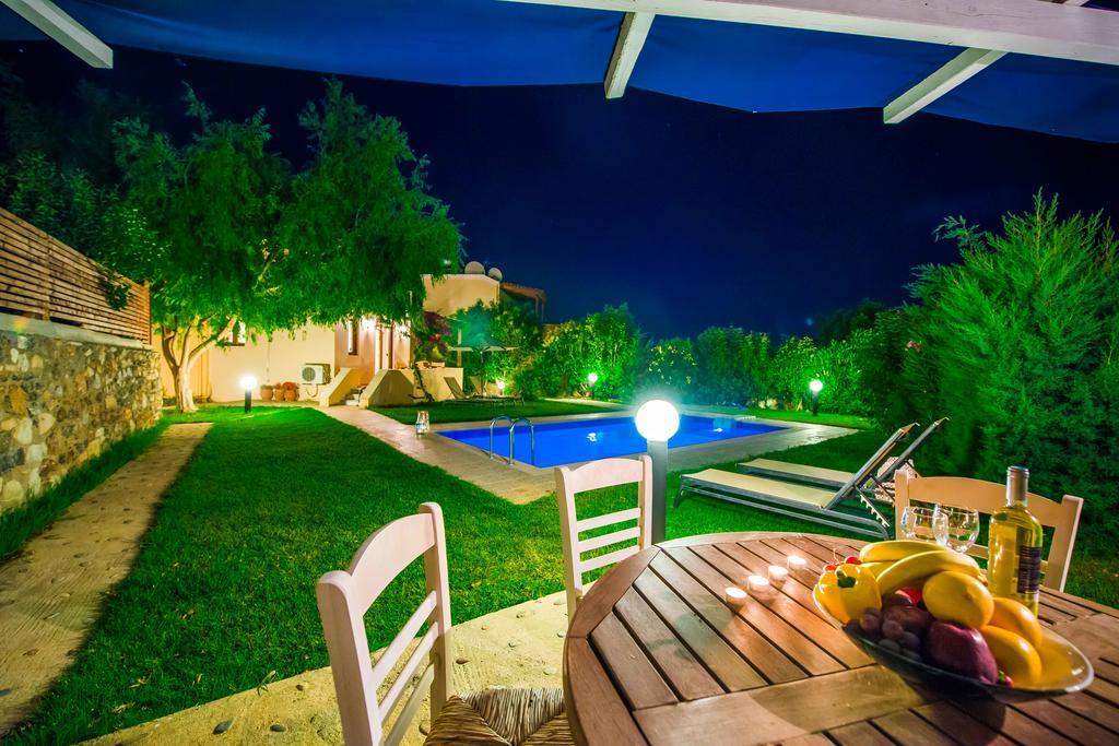 Gasparakis Bungalows & Villas Lefkogeia ภายนอก รูปภาพ