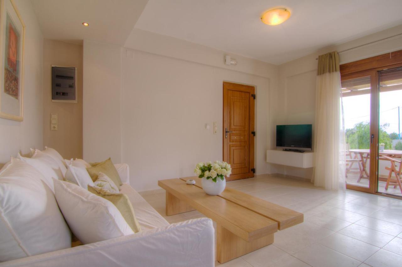 Gasparakis Bungalows & Villas Lefkogeia ภายนอก รูปภาพ